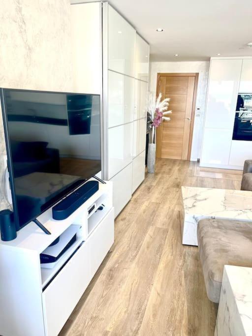 Ocean Village High Floor Luxury Modern Apartment Gibraltar Exterior foto