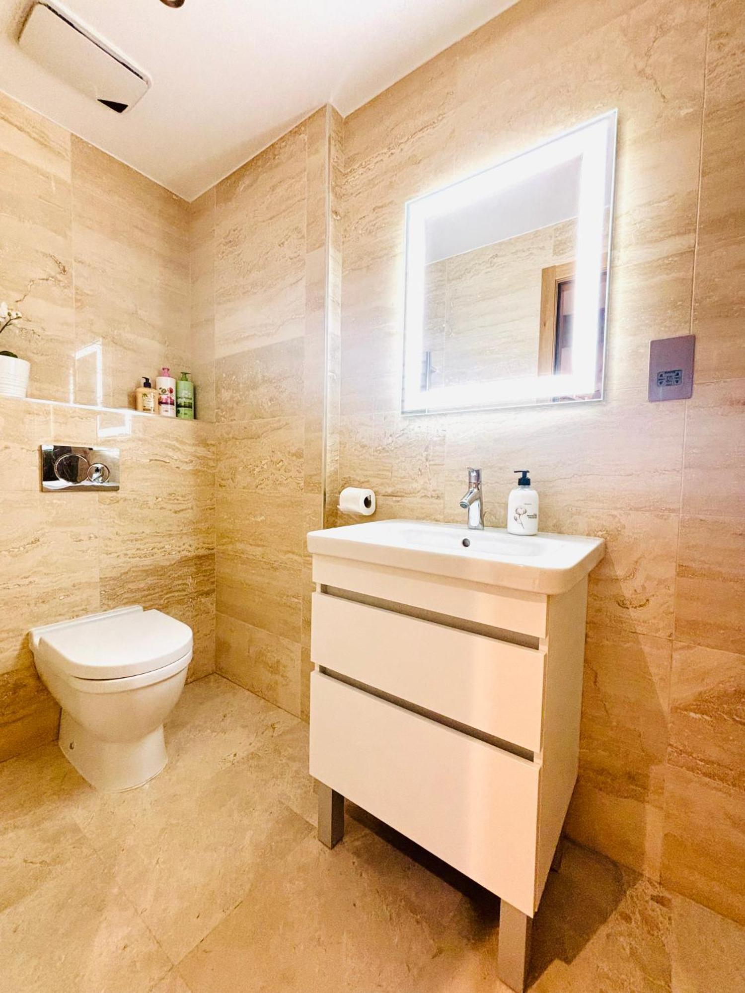 Ocean Village High Floor Luxury Modern Apartment Gibraltar Exterior foto